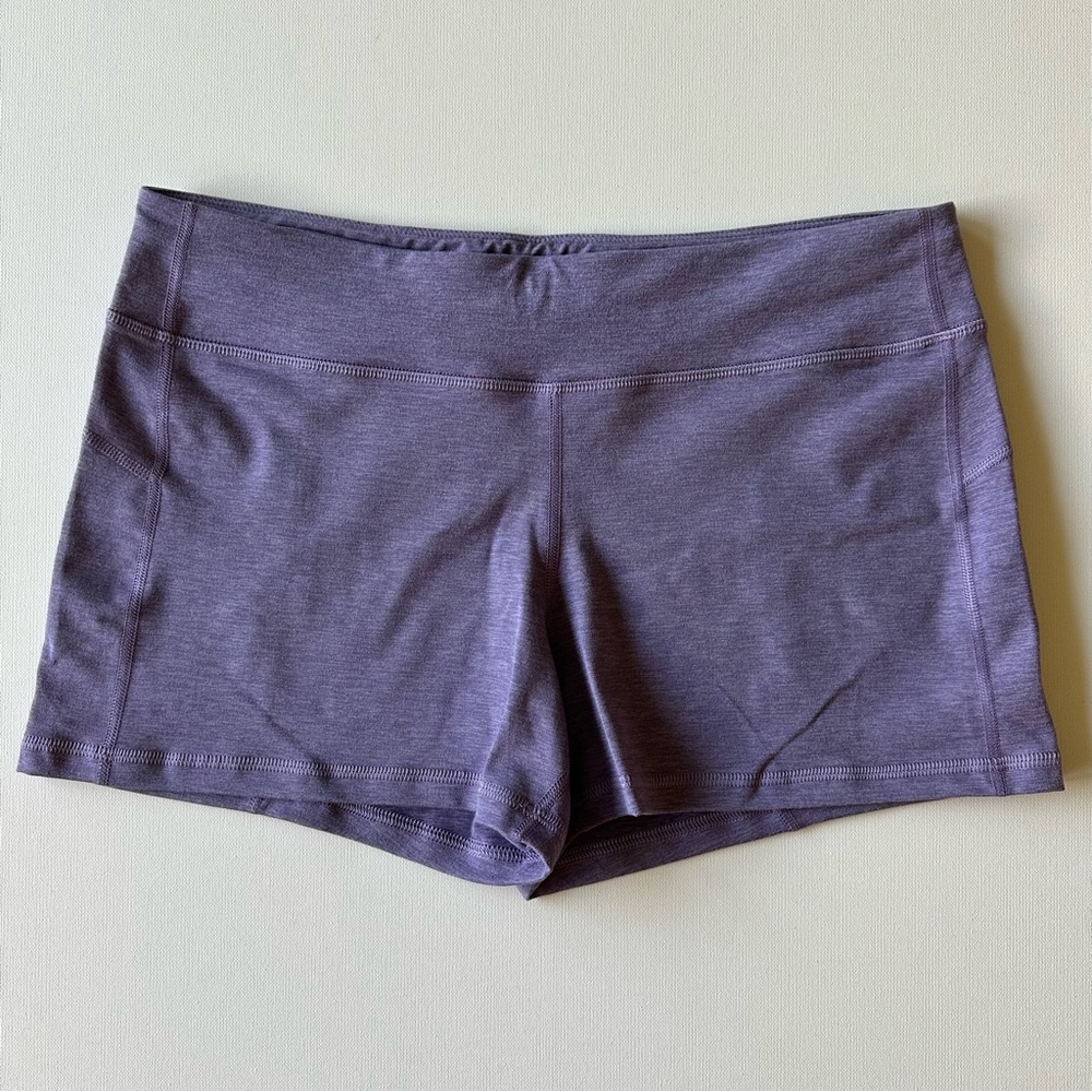 nwot//ellie • 3” spandex shorts